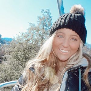 Meet your Posher, Macey